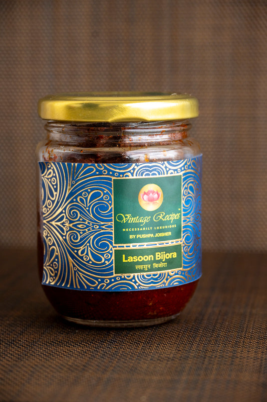 🔥 Lasoon Bijora Achaar – Traditional Garlic Bijora Pickle
